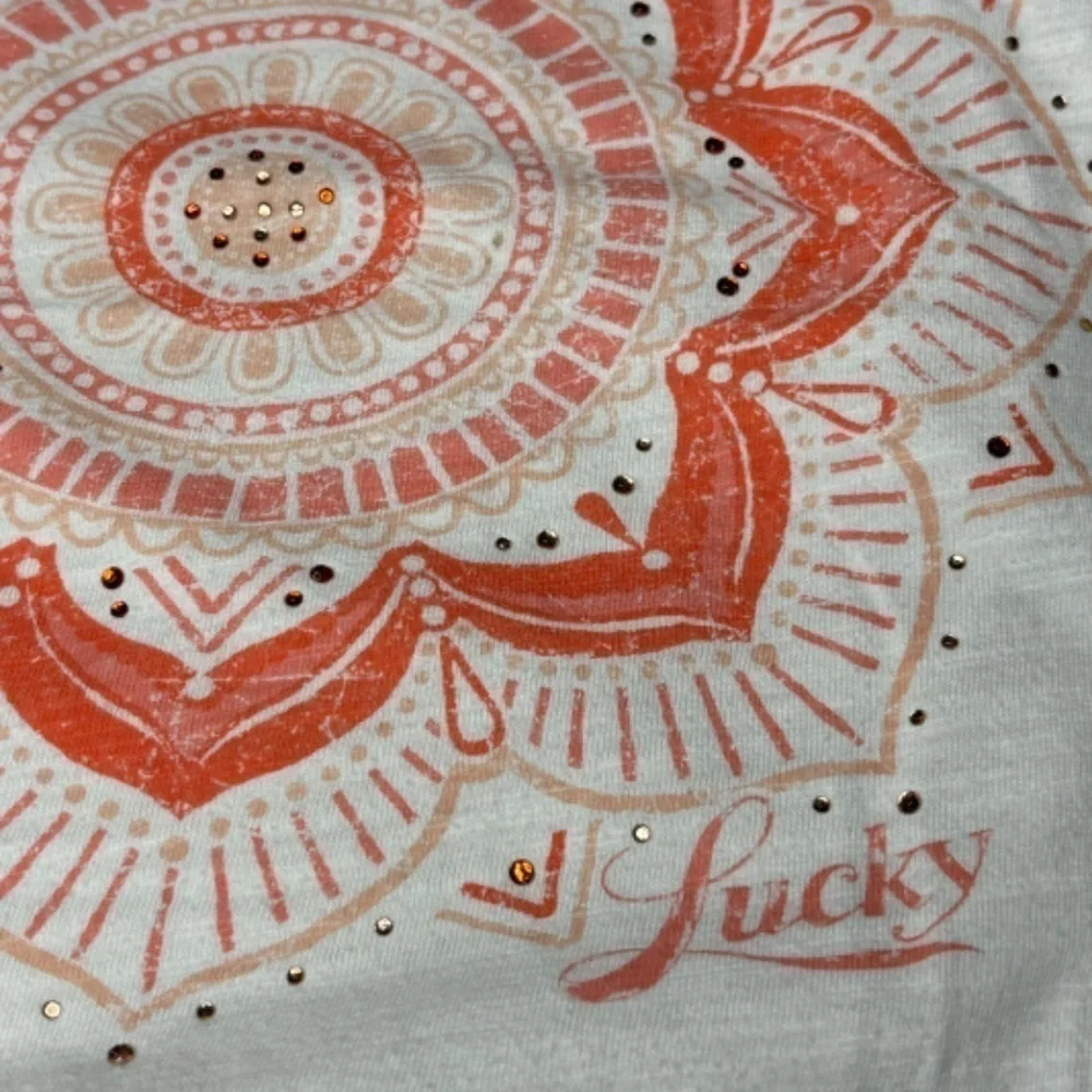 Lucky Brand Girls Top Size S‎ Short Sleeve Mandala Graphic Fringe Hem Tee Shirt